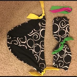 Black and White Swimsuit. Changeable straps.